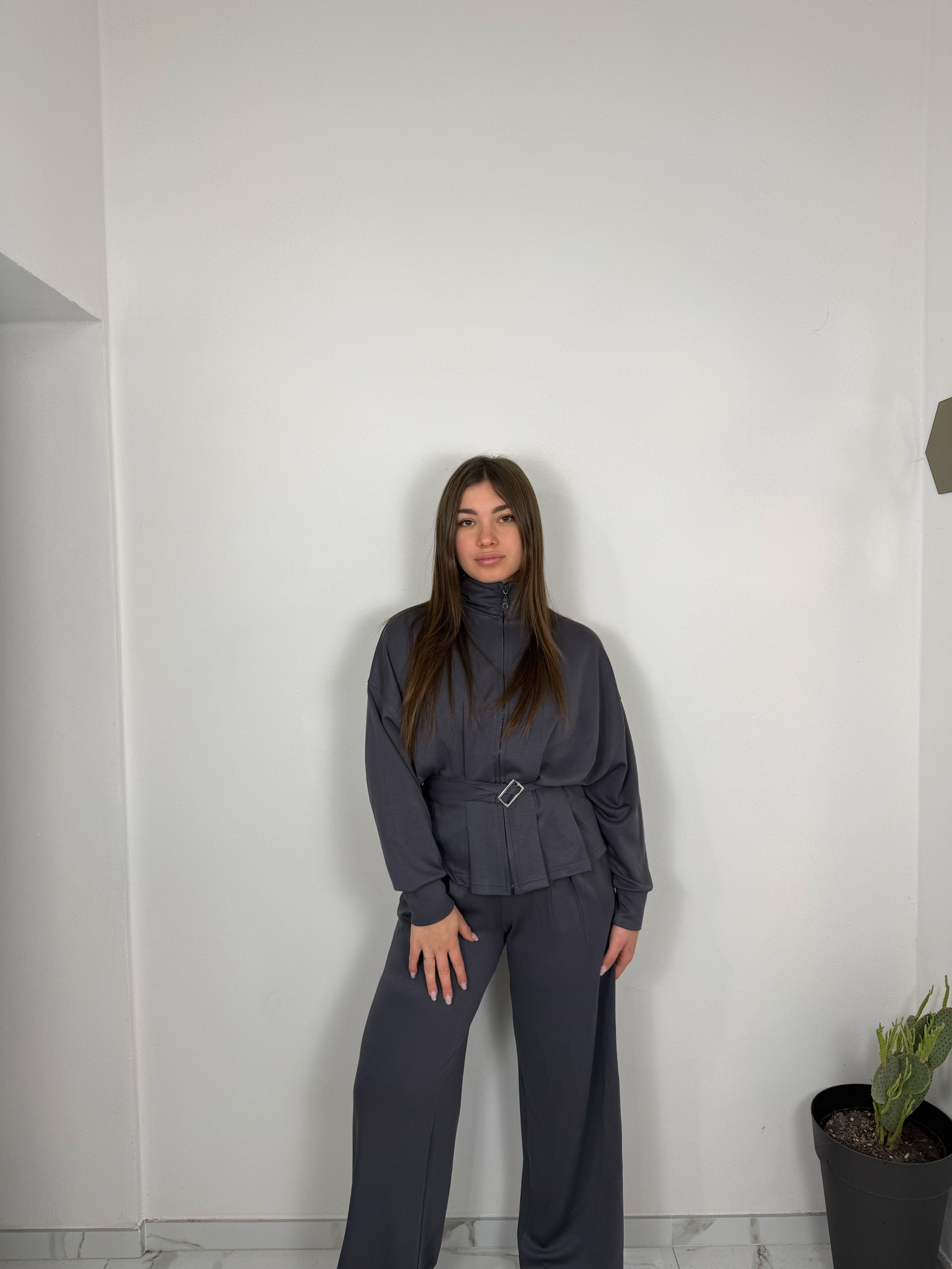 Coordinato “Essenziale” nero