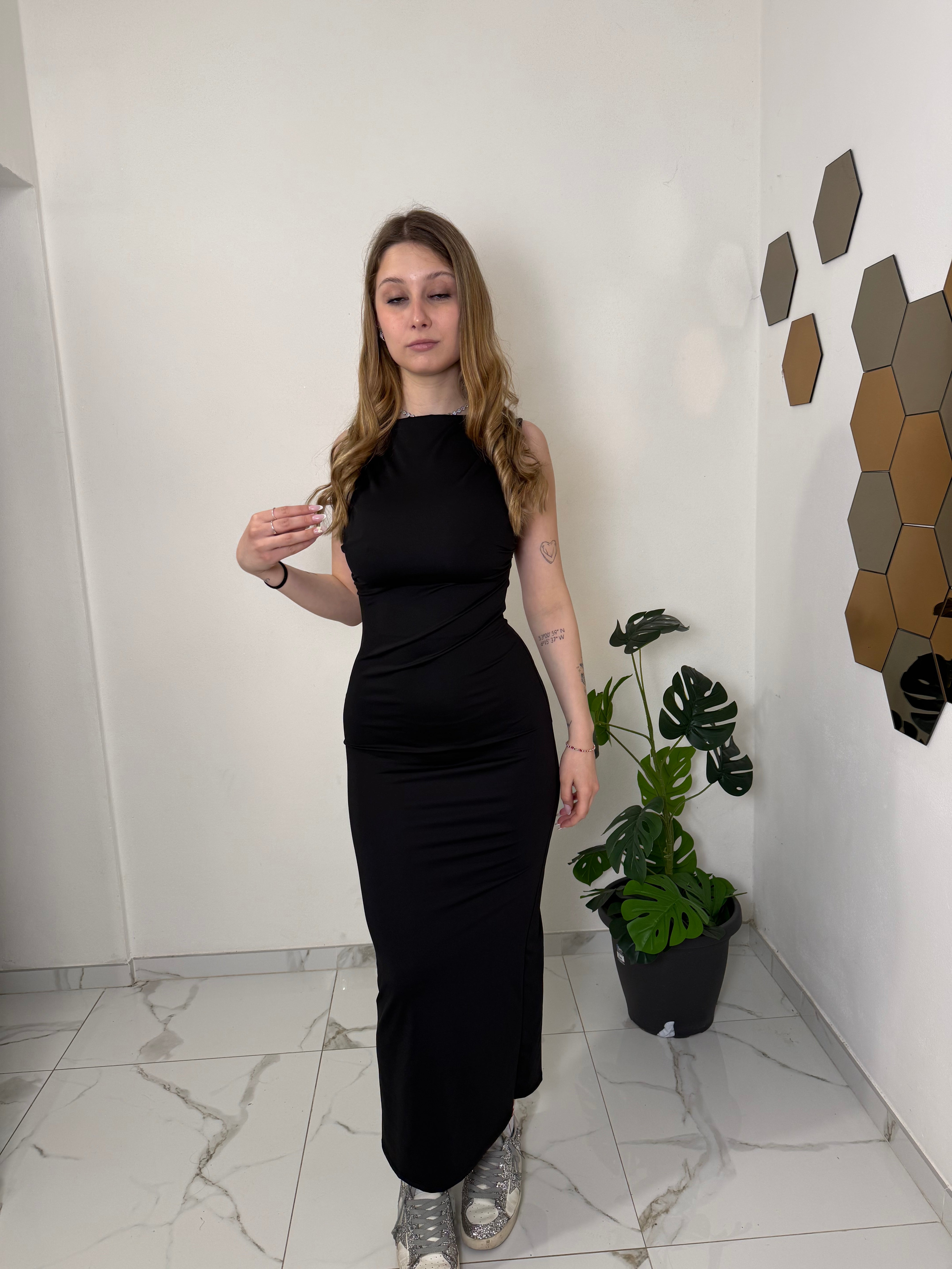 Abito Black Grace (nero, marrone o bianco)